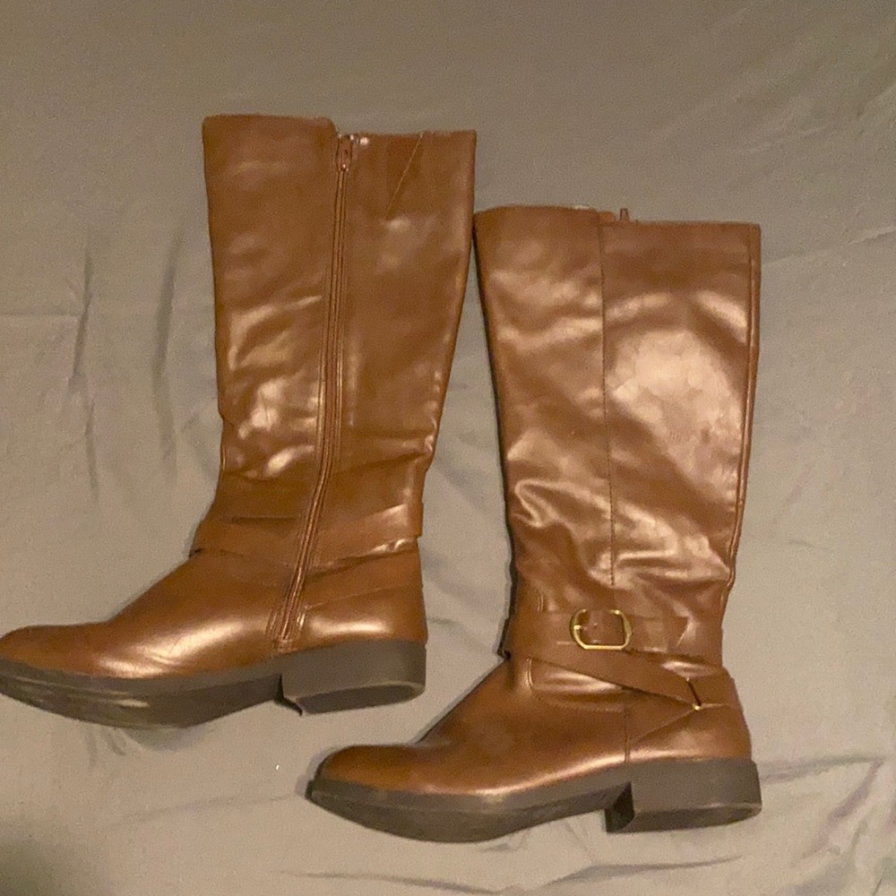 Brown Boots Size 7 1/2